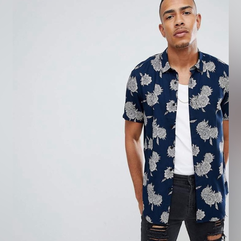 ASOS Men’s Short Sleeve Button Down Shirt Navy Blue Floral Print Size XL